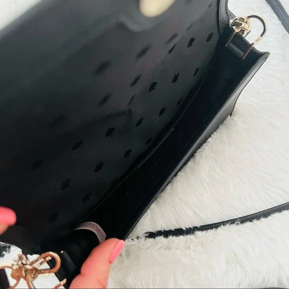 🍒 𝗞𝗮𝘁𝗲 𝗦𝗽𝗮𝗱𝗲 𝗖𝗮𝗿𝘀𝗼𝗻 𝗖𝗼𝗻𝘃𝗲𝗿𝘁𝗶𝗯𝗹𝗲 𝗖𝗿𝗼𝘀𝘀𝗯𝗼𝗱𝘆 - Picture 5 of 9